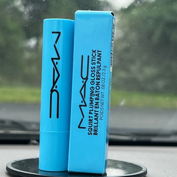 MAC Squirt Plumping Gloss Stick in Nova - Picture 9 of 14